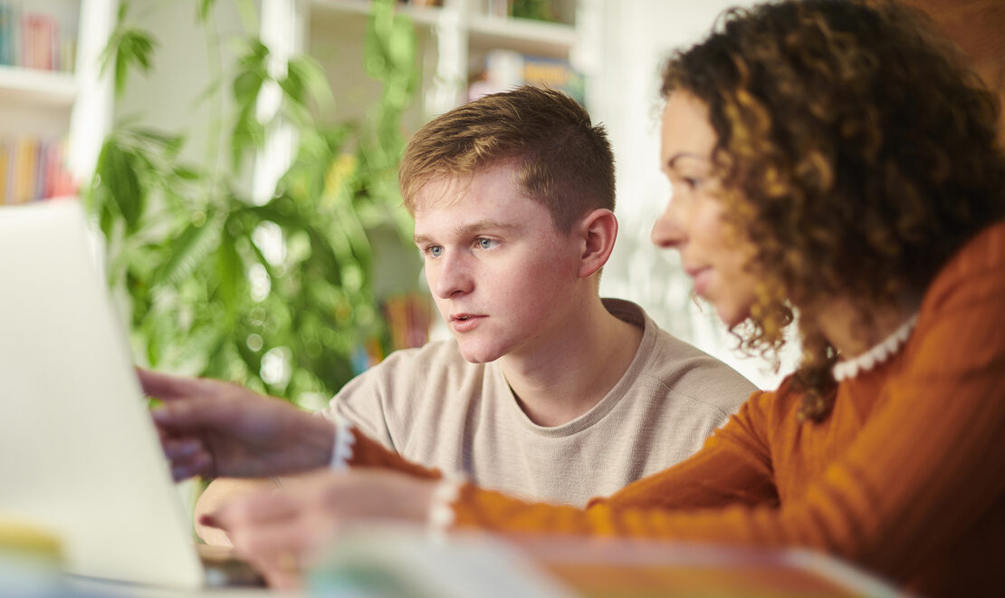 Helping Teens with Autism Find Meaningful Work: A Parent’s Guide to Interest-Driven Employment