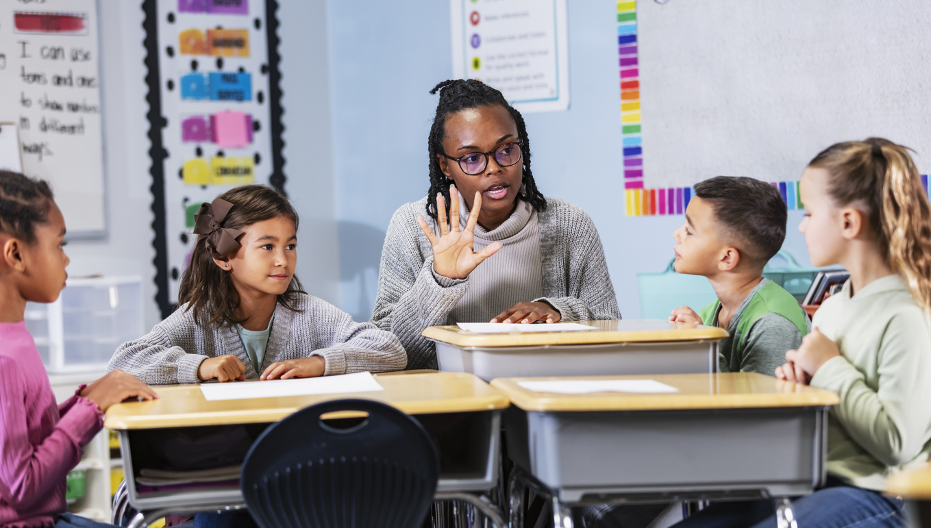 How Group Rewards Can Create Positive Behaviors In the Classroom
